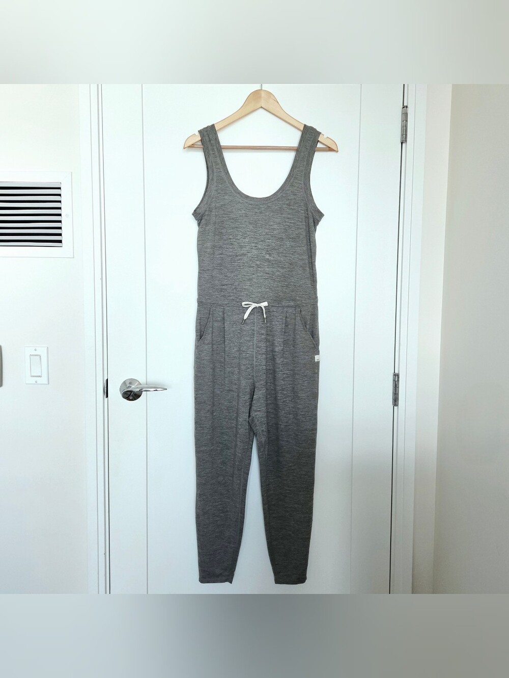 Vuori Women's Lux Harem Jumpsuit - Heather Grey - Size XS - VW458